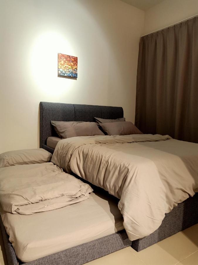 Secret Garden Homestay 5 Pax Near Legoland Sunway Nusajaya  Extérieur photo