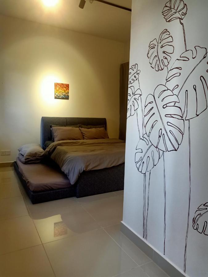 Secret Garden Homestay 5 Pax Near Legoland Sunway Nusajaya  Extérieur photo