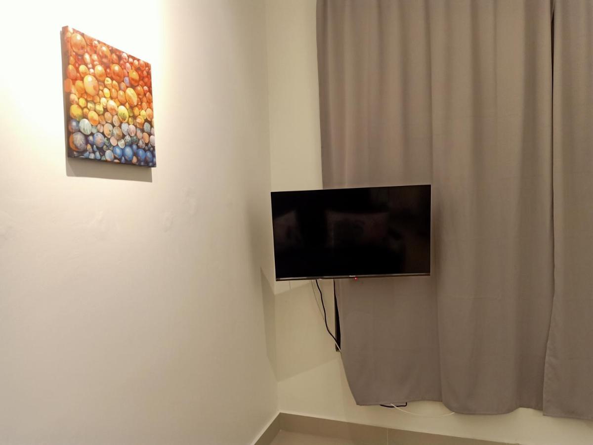 Secret Garden Homestay 5 Pax Near Legoland Sunway Nusajaya  Extérieur photo